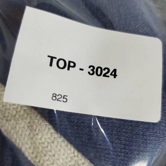 American Eagle Outfitters Women’s Navy Blue Logo Hoodie Sweatshirt Size Small - Picture 6 of 6